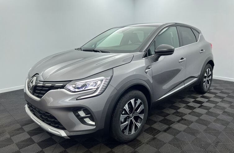 RENAULT Captur SUV Essence 