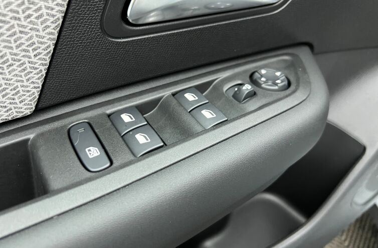 CITROEN C4 Berline Essence