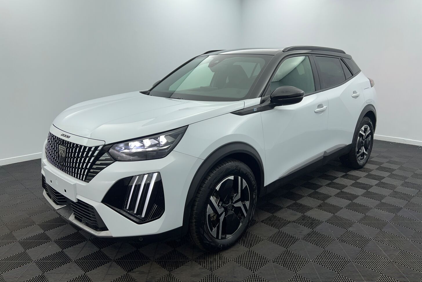 PEUGEOT 2008 SUV Electrique 