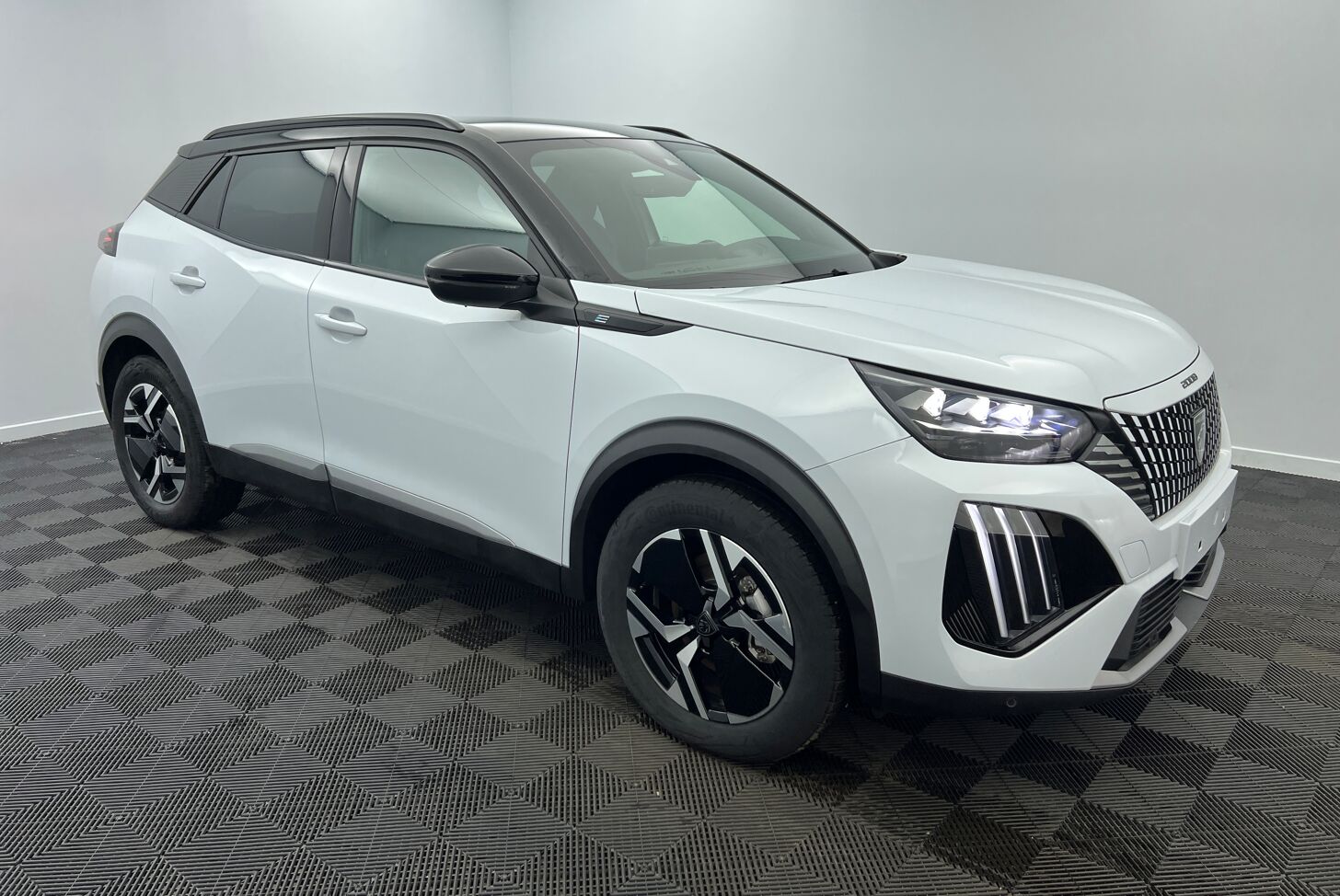 PEUGEOT 2008 SUV Electrique 