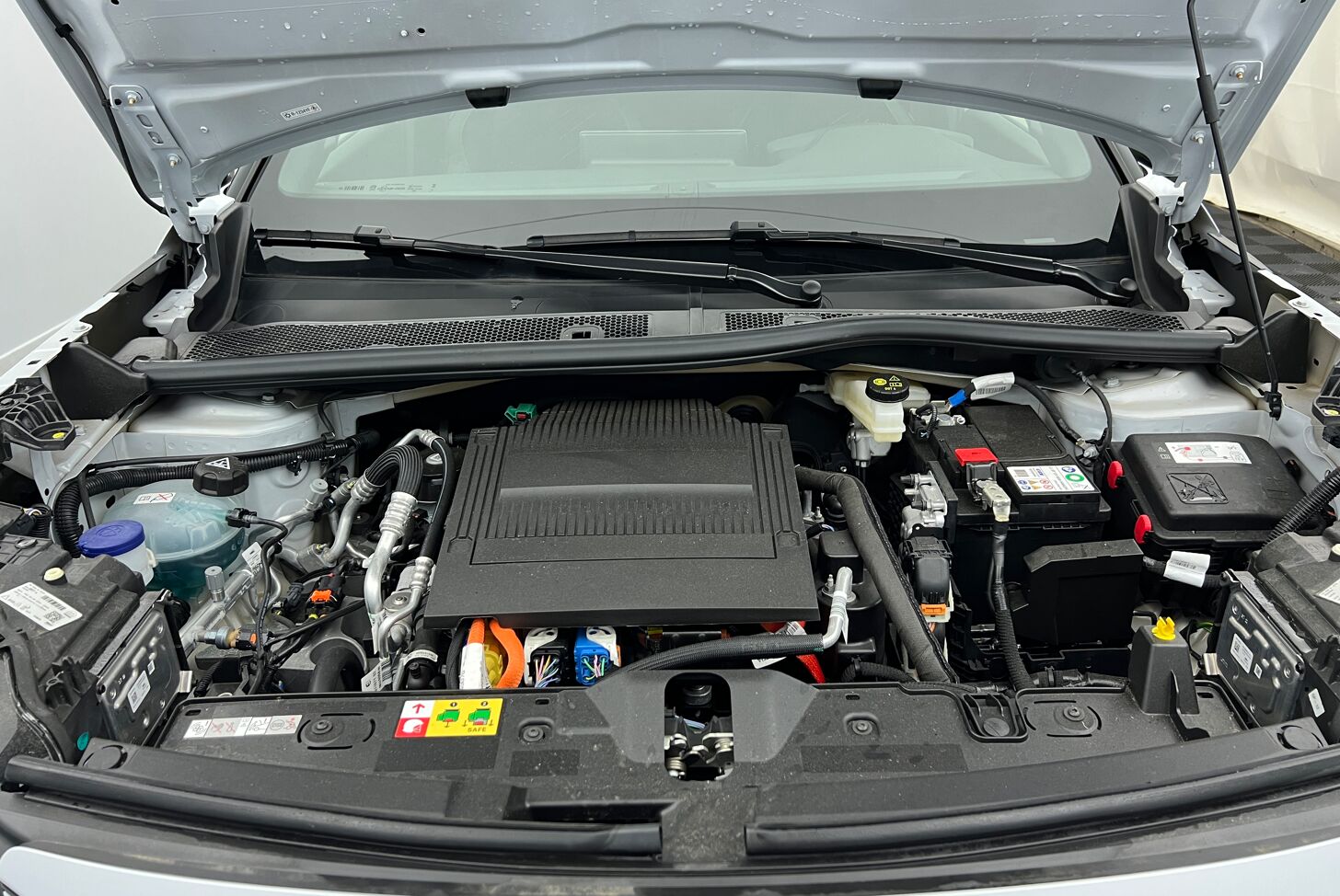 PEUGEOT 2008 SUV Electrique 