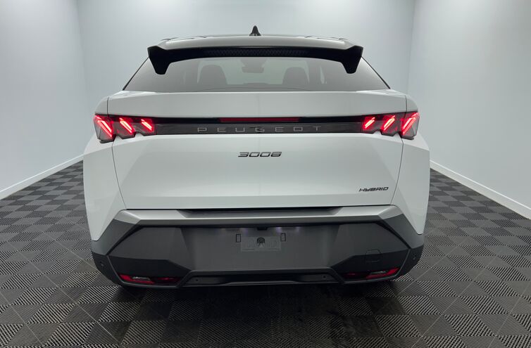 PEUGEOT 3008 SUV Hybride Essence