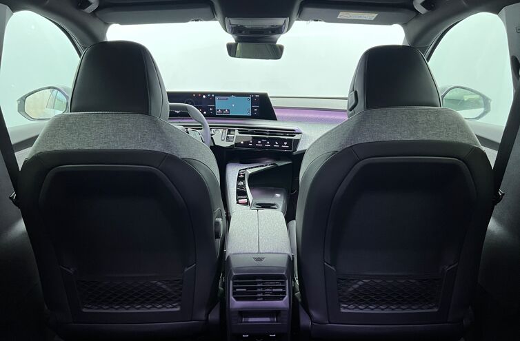 PEUGEOT 3008 SUV Hybride Essence