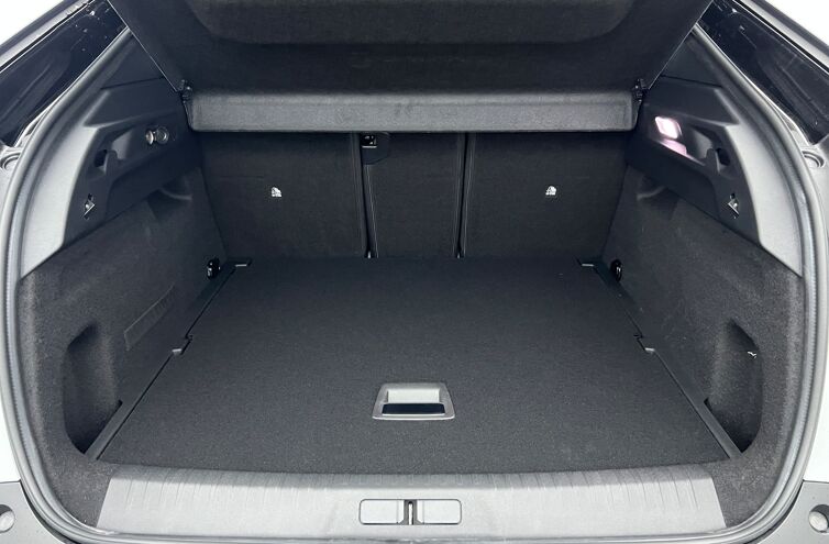 PEUGEOT 3008 SUV Hybride Essence