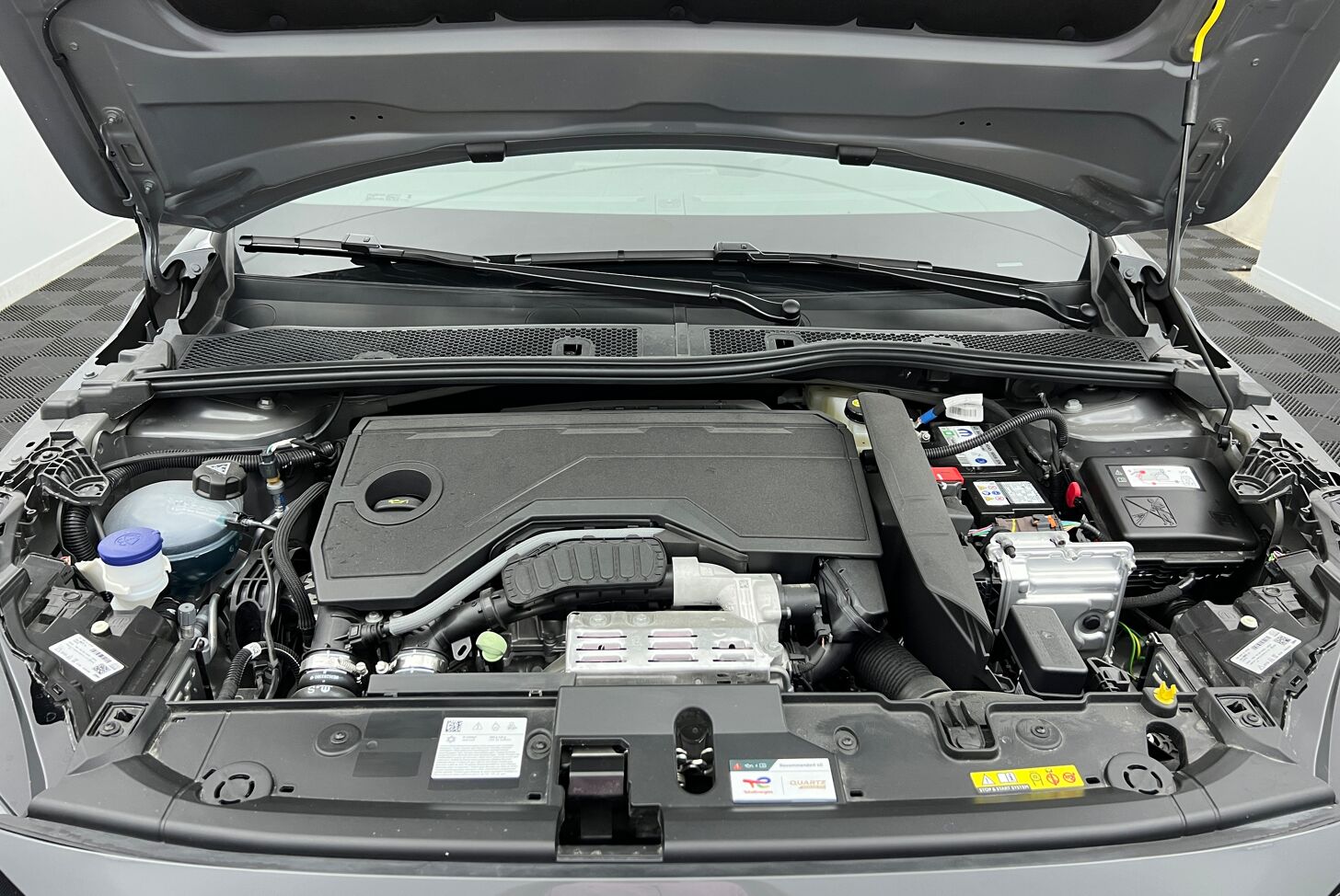 PEUGEOT 208 Citadine Hybride Essence