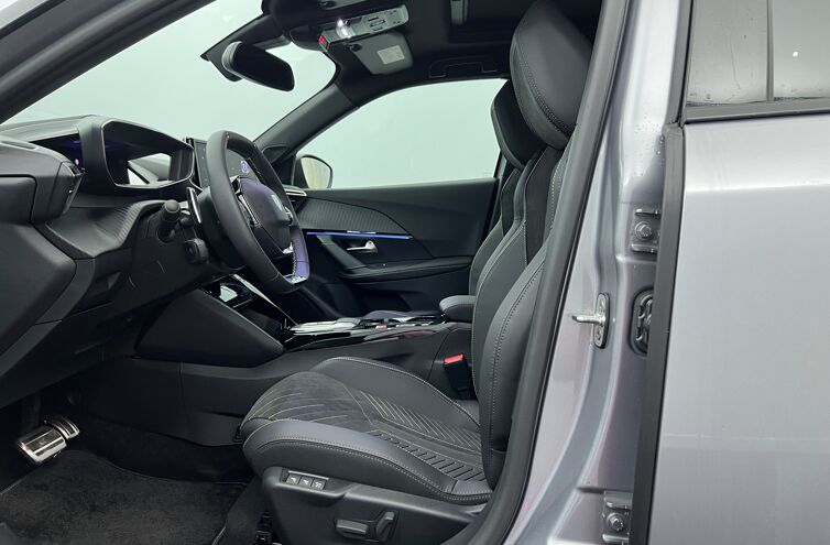 PEUGEOT 2008 SUV Hybride Essence
