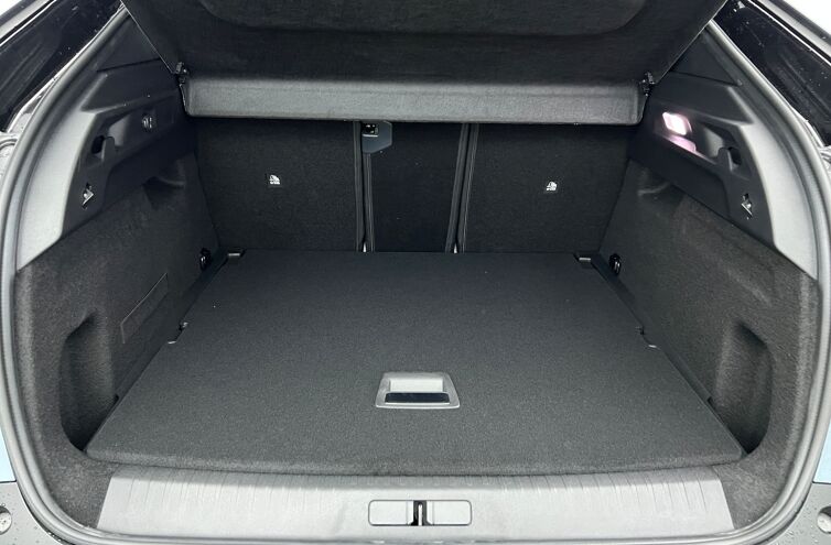 PEUGEOT 3008 SUV Hybride Essence