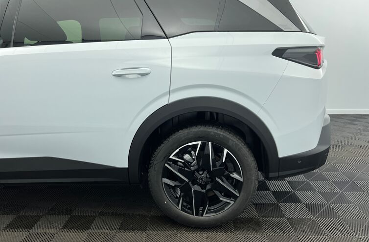 PEUGEOT 5008 SUV Hybride Essence