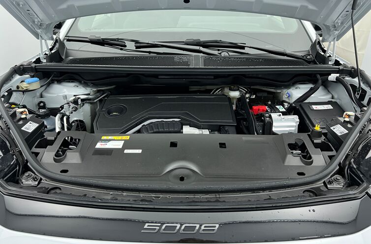 PEUGEOT 5008 SUV Hybride Essence