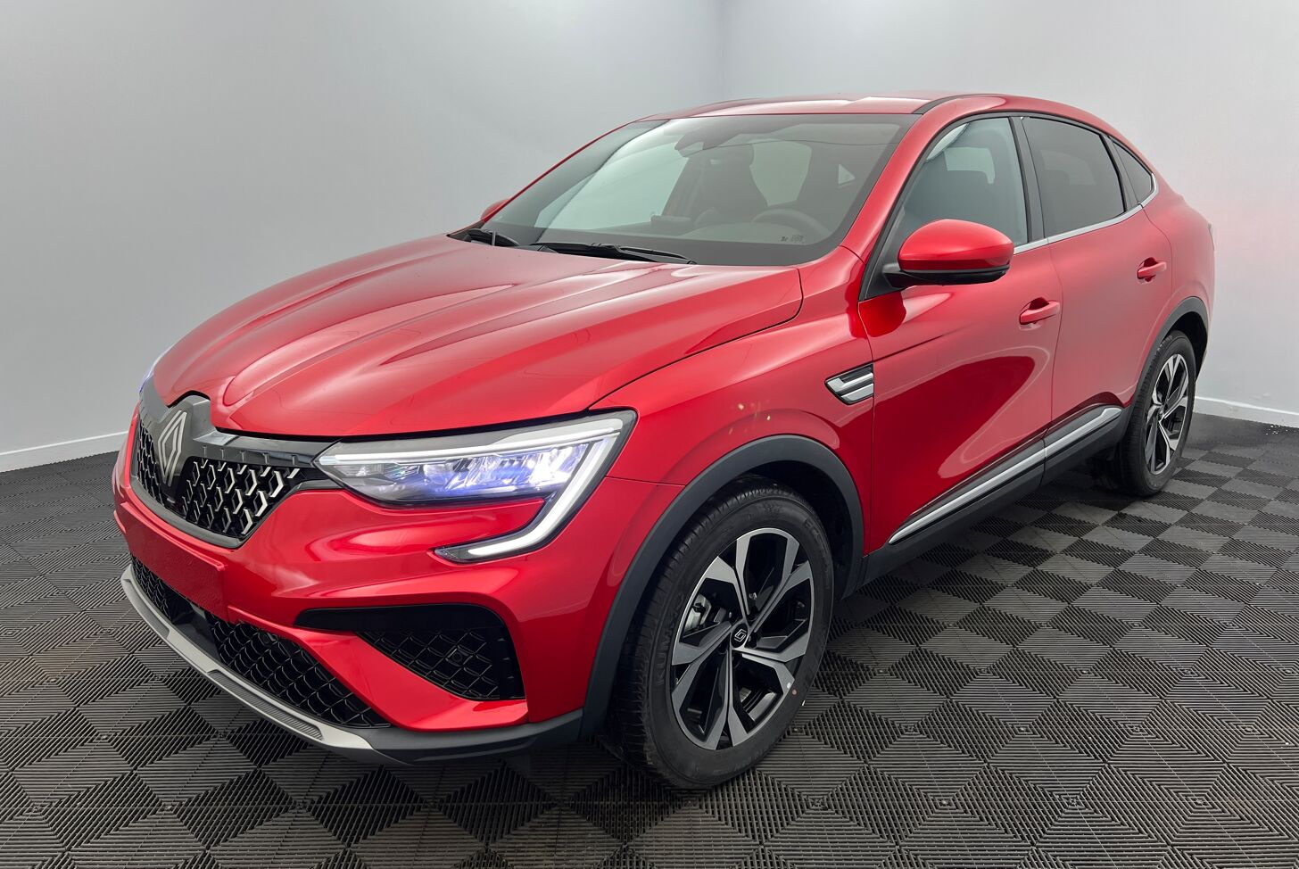 RENAULT Arkana SUV Hybride Essence