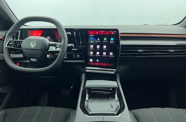 RENAULT Austral SUV Hybride Essence