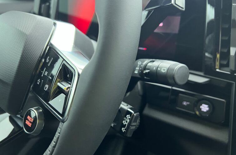 RENAULT Austral SUV Hybride Essence