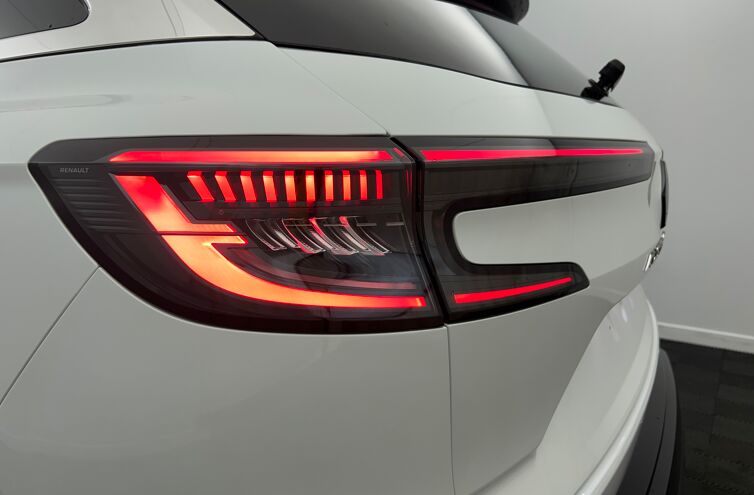 RENAULT Austral SUV Hybride Essence