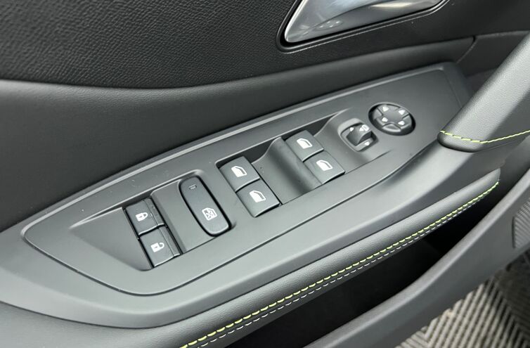 PEUGEOT 308 SW Break Hybride Essence