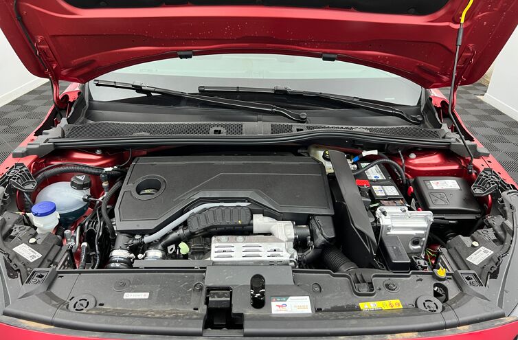 PEUGEOT 208 Citadine Hybride Essence