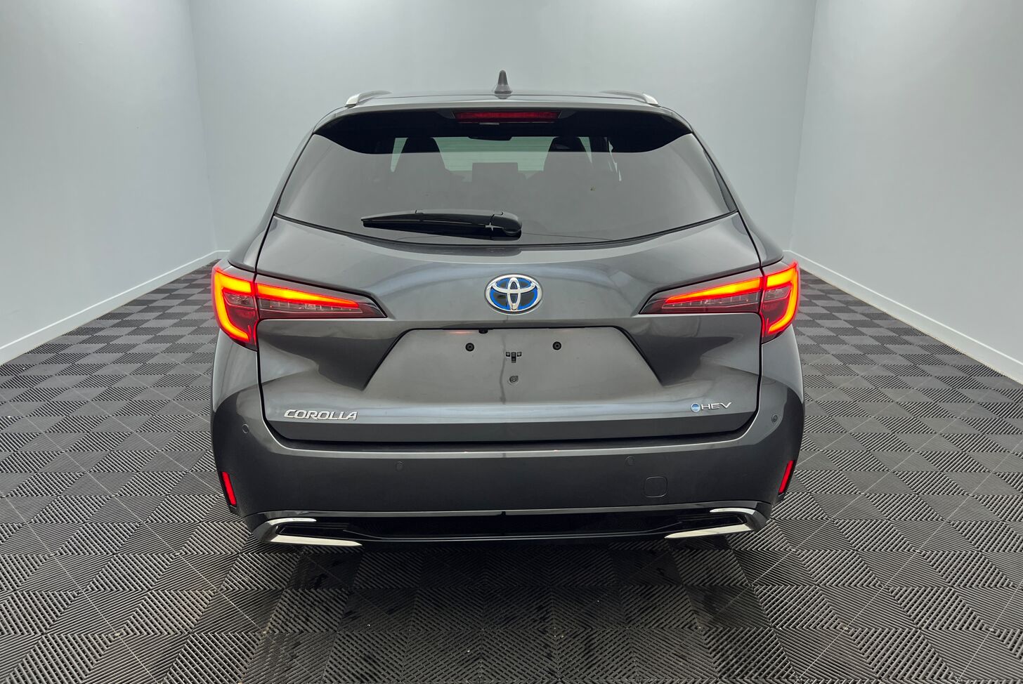 TOYOTA Corolla Touring Sports Break Hybride Essence