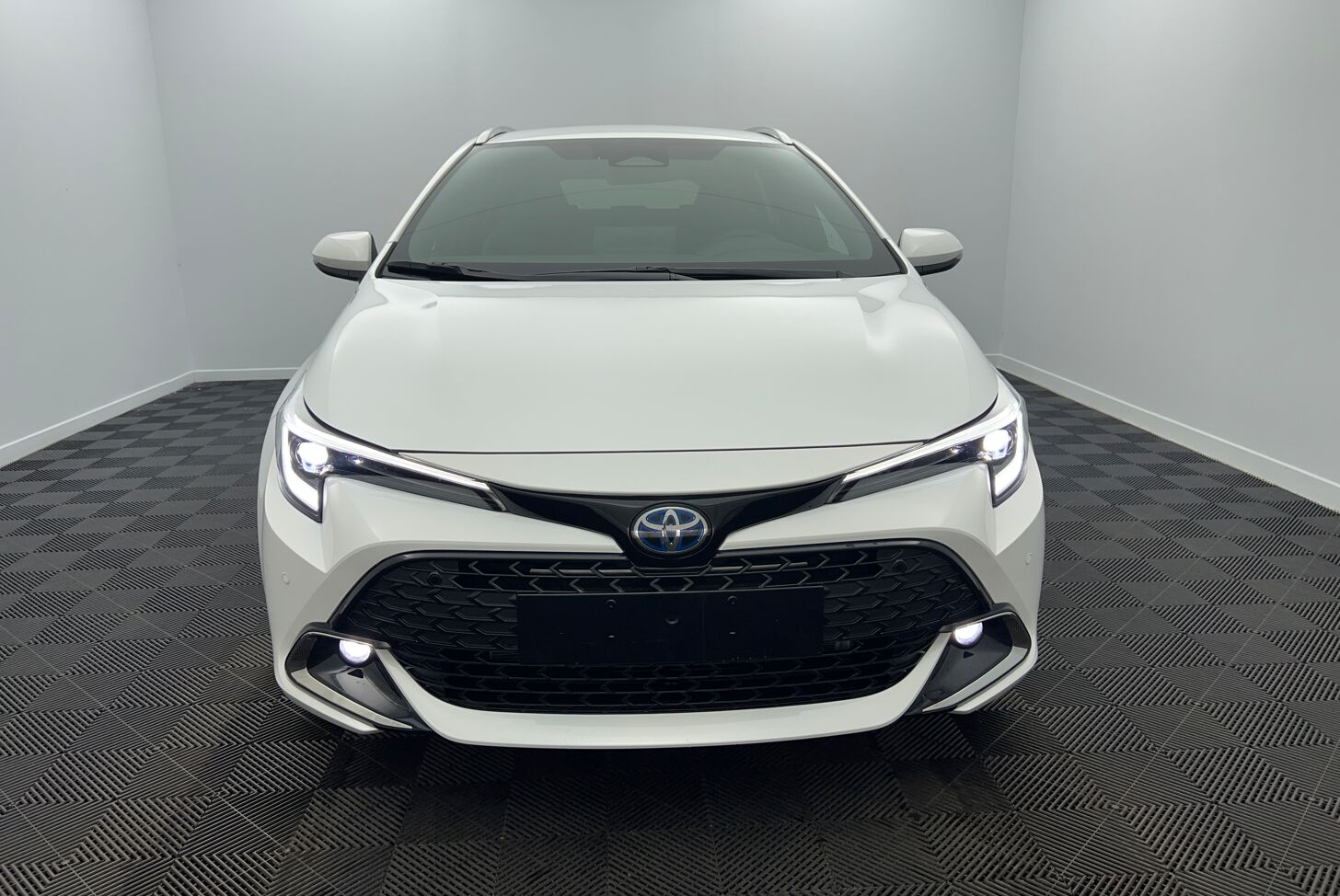 TOYOTA Corolla Touring Sports Break Hybride Essence