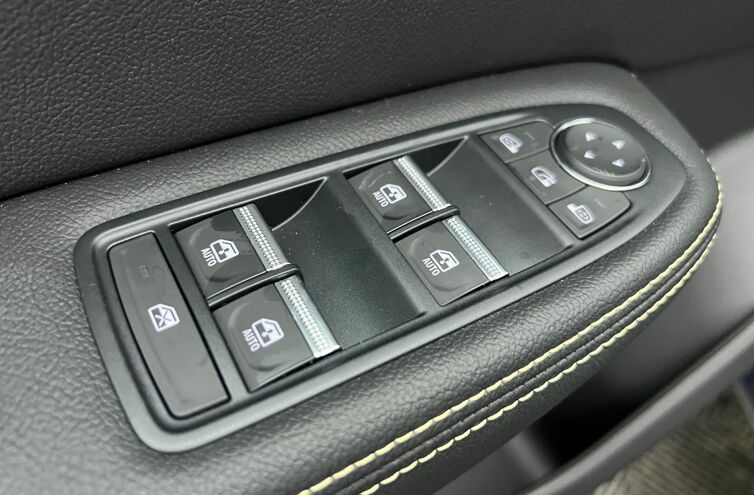 RENAULT Arkana SUV Hybride Essence