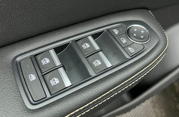 RENAULT Arkana SUV Hybride Essence