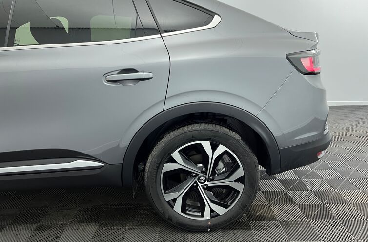 RENAULT Arkana SUV Hybride Essence
