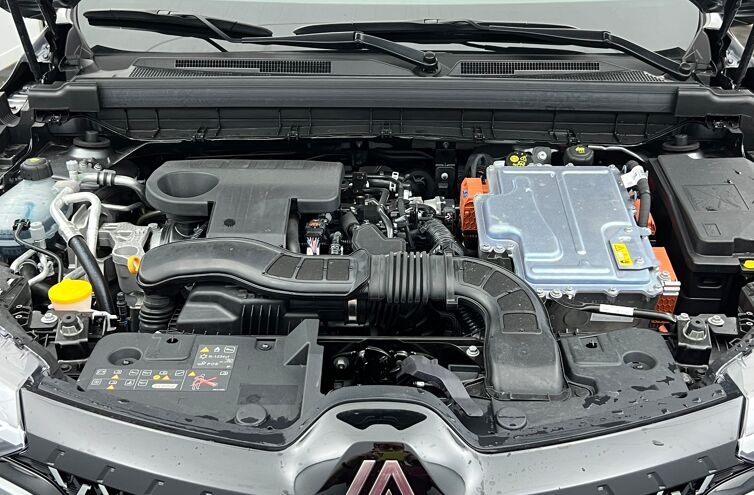 RENAULT Arkana SUV Hybride Essence