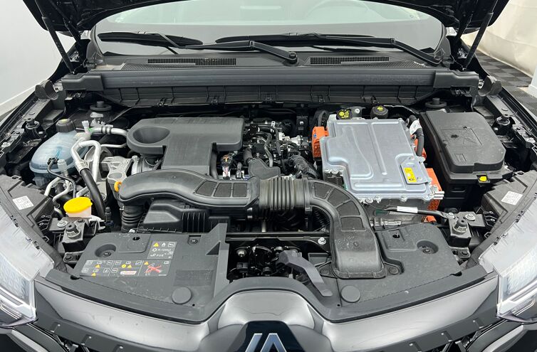 RENAULT Arkana SUV Hybride Essence