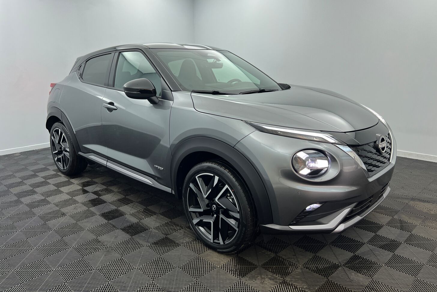 NISSAN Juke SUV Hybride Essence