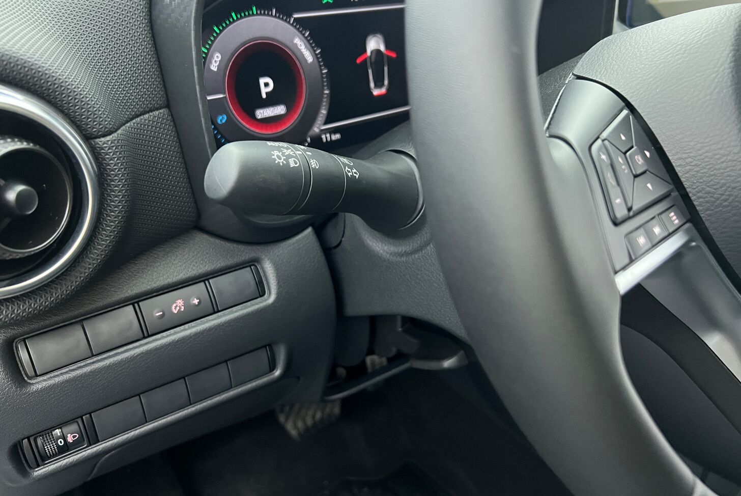 NISSAN Juke SUV Hybride Essence