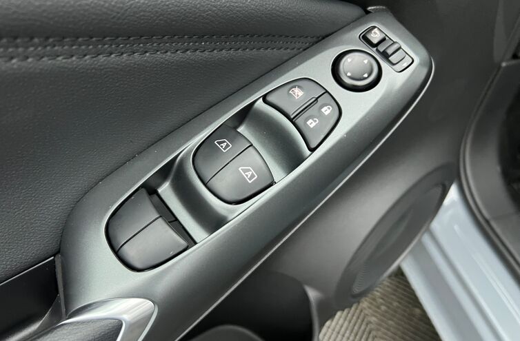 NISSAN Juke SUV Hybride Essence