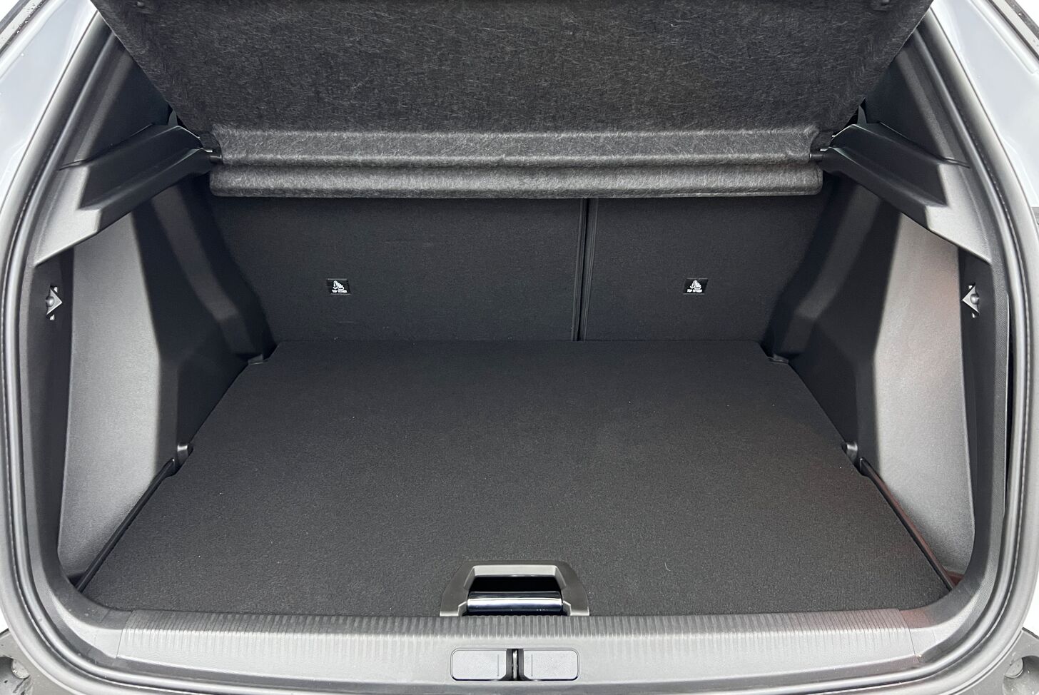 PEUGEOT 2008 SUV Essence 