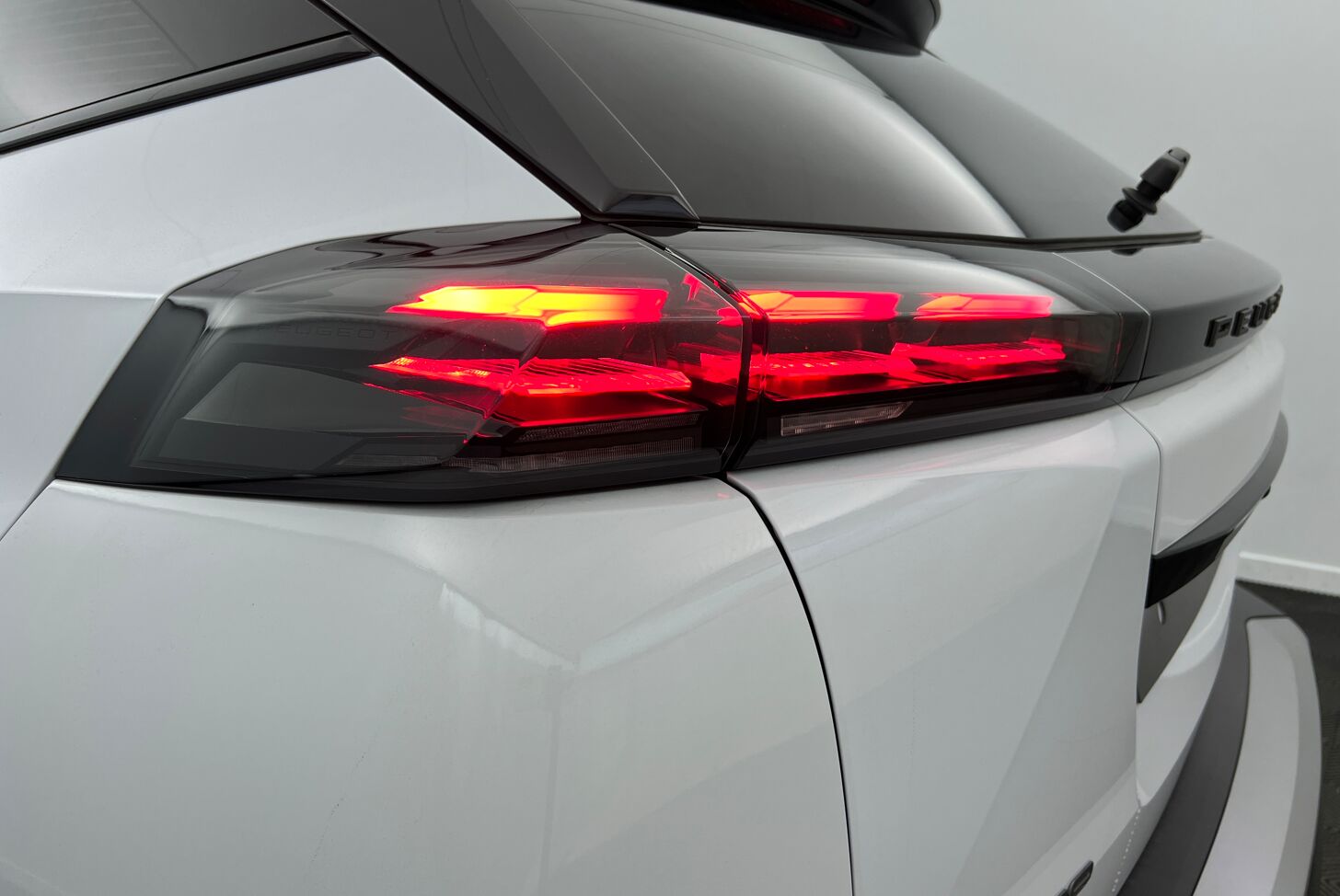 PEUGEOT 2008 SUV Essence 