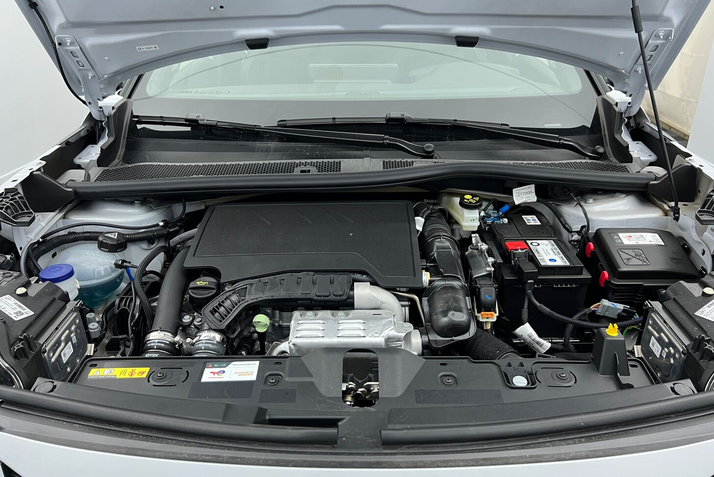 PEUGEOT 2008 SUV Essence 