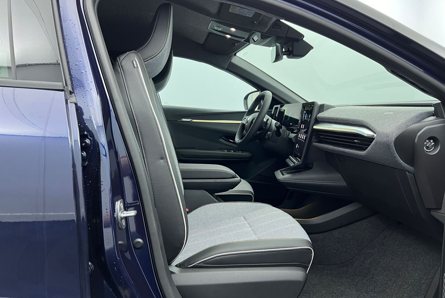 RENAULT Megane E-Tech électrique Berline Electrique 