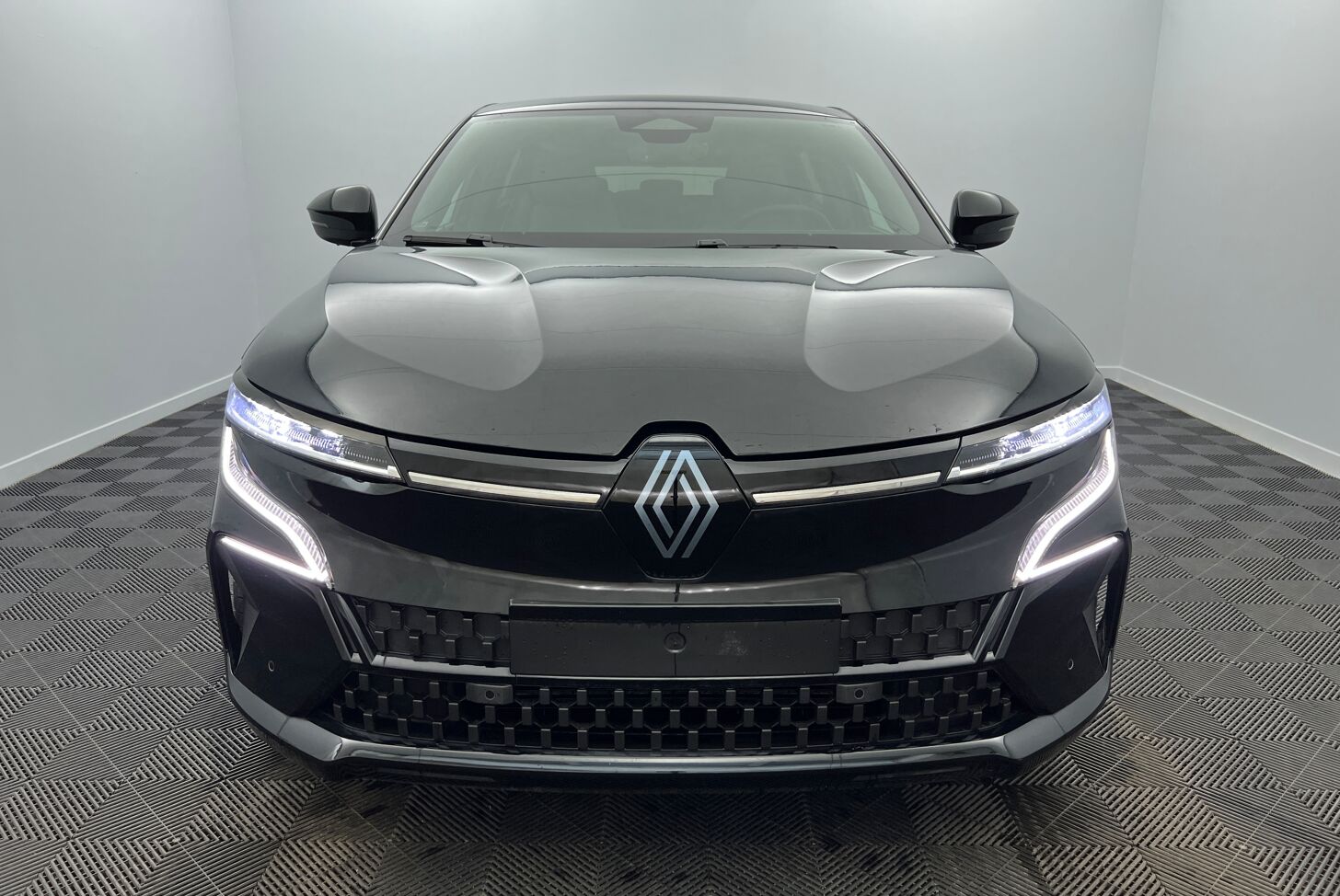 RENAULT Megane E-Tech électrique Berline Electrique 