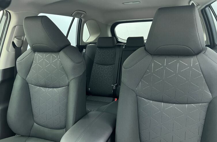 TOYOTA Rav4 SUV Hybride Essence