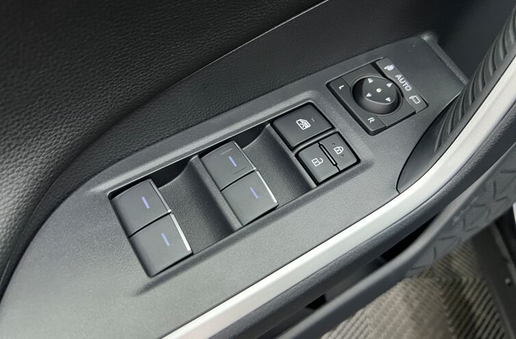 TOYOTA Rav4 SUV Hybride Essence
