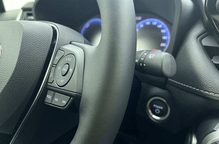 TOYOTA Rav4 SUV Hybride Essence