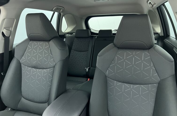 TOYOTA Rav4 SUV Hybride Essence