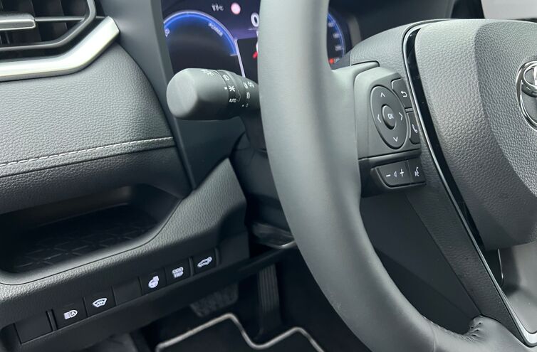 TOYOTA Rav4 SUV Hybride Essence