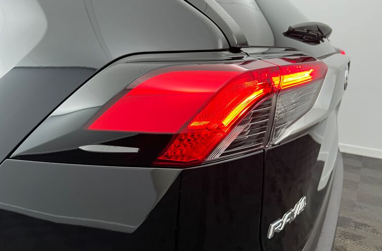 TOYOTA Rav4 SUV Hybride Essence