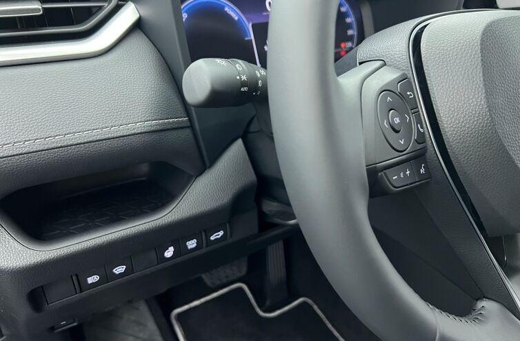 TOYOTA Rav4 SUV Hybride Essence