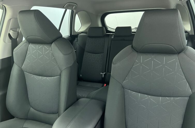 TOYOTA Rav4 SUV Hybride Essence
