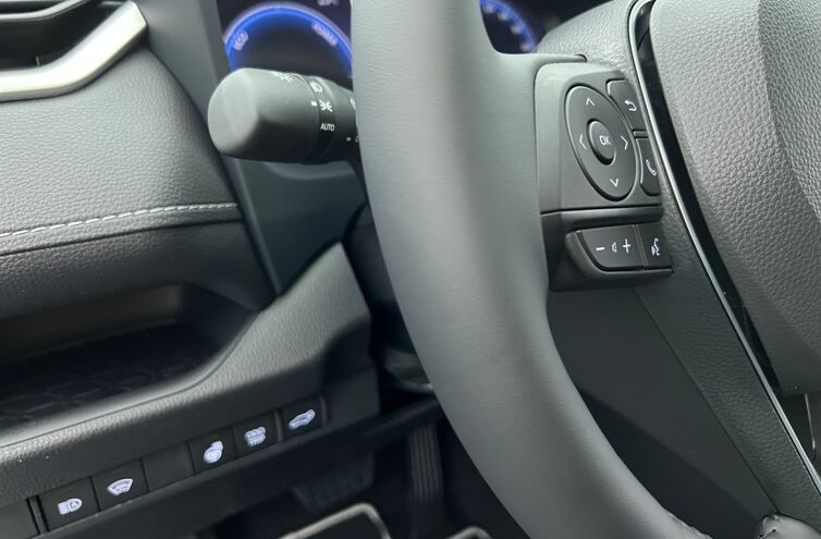 TOYOTA Rav4 SUV Hybride Essence