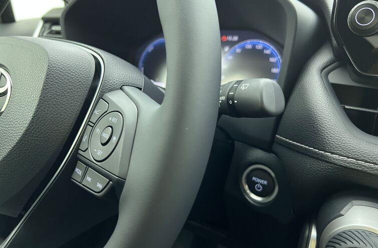 TOYOTA Rav4 SUV Hybride Essence
