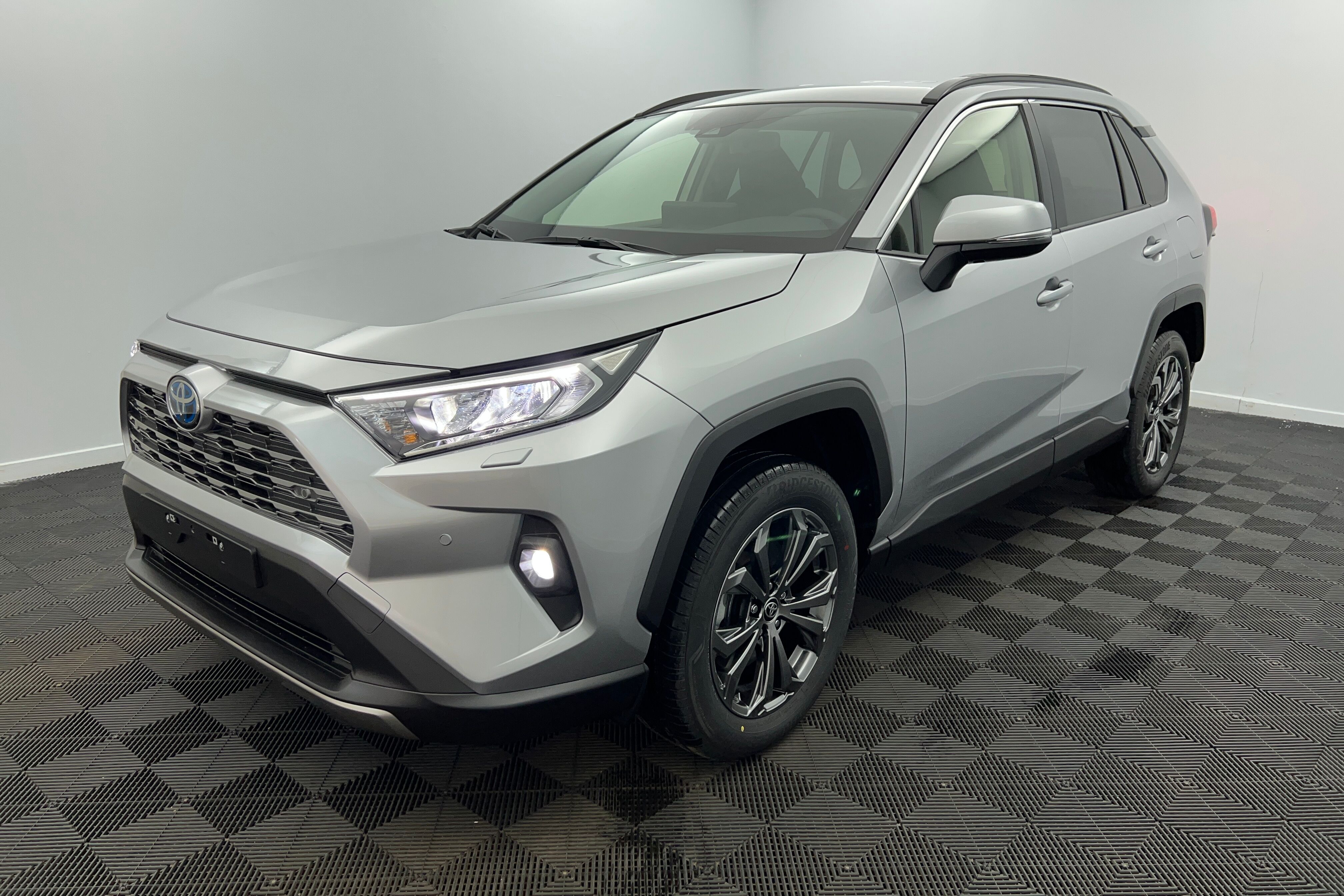 Hybride 222 ch awd-i gris acier avec 2850 d'quipements inclus
