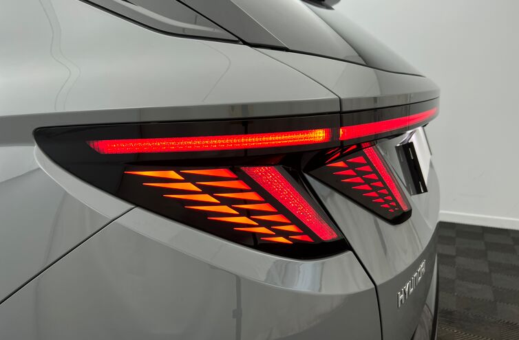 HYUNDAI Tucson SUV Hybride Essence