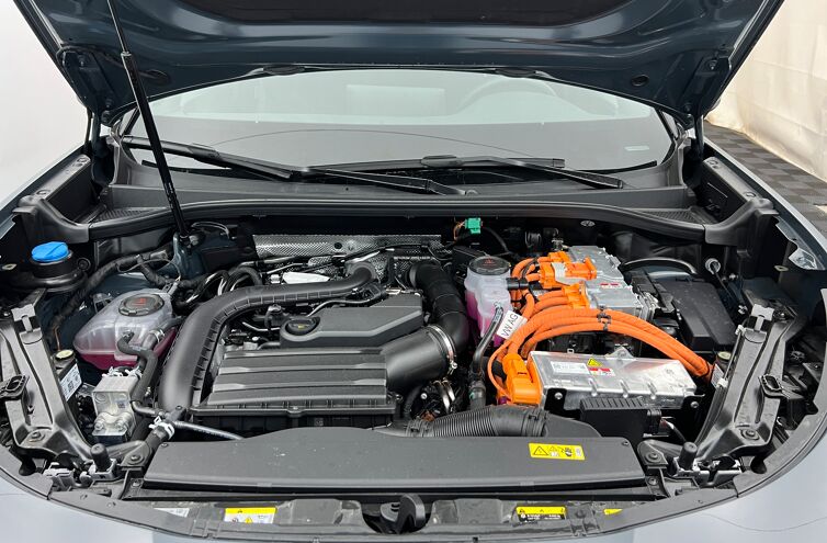 CUPRA Terramar SUV Hybride rechargeable Essence