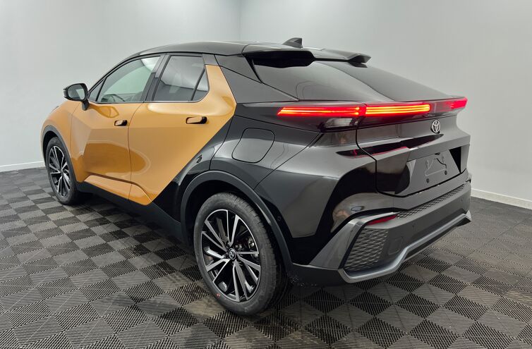 TOYOTA C-HR SUV Hybride Essence