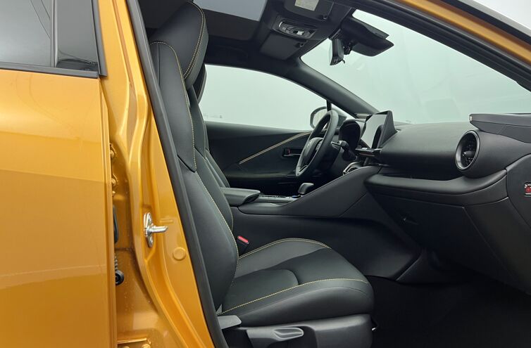 TOYOTA C-HR SUV Hybride Essence