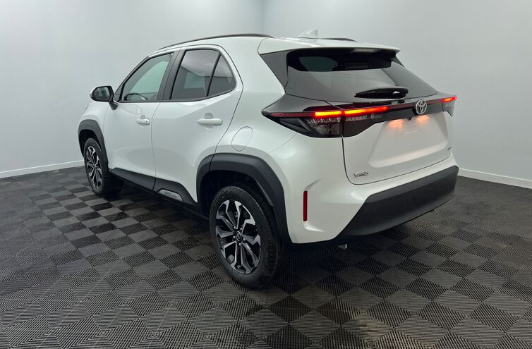 TOYOTA Yaris Cross SUV Hybride Essence